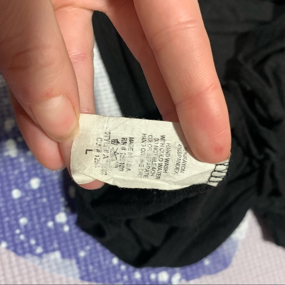 Black V neck tie ruched tee - Picture 3 of 3